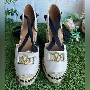 Valentino By Mario Valentino
Roxana Leather Wedge Sandal size 6 NEW Cream Black